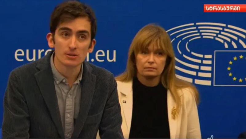 "მამაჩემის სიცოცხლე უნდა გადარჩეს... მისი ჯანმრთელობა უნდა შენარჩუნდეს" - რა თქვა ედუარდ სააკაშვილმა ევროპარლამენტში გამართულ ბრიფინგზე (ვიდეო)