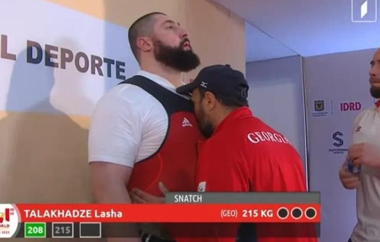დღის ფოტო: გიორგი ასანიძის რეაქცია, როცა ლაშა ტალახაძე ექვსგზის ჩემპიონი გახდა