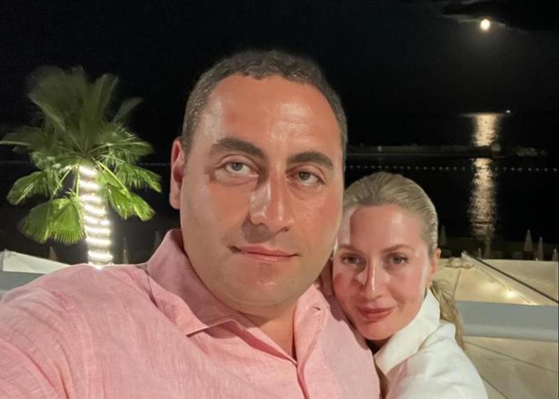 "არც საჩუქრებს ვარიგებ და არც გოზინაყს ვამზადებ..." - როგორია გიორგი ვაშაძის საახალწლო ტრადიცია: პოლიტიკოსის ოჯახი იდილია და ცხოვრების სამი საუკეთესო მომენტი