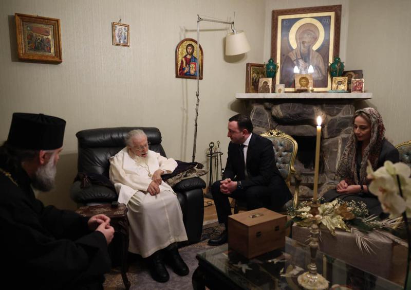 "დღეს მეუღლესთან ერთად ვესტუმრე კათოლიკოს-პატრიარქს" - რას წერს ირაკლი ღარიბაშვილი "ფეისბუქზე"?