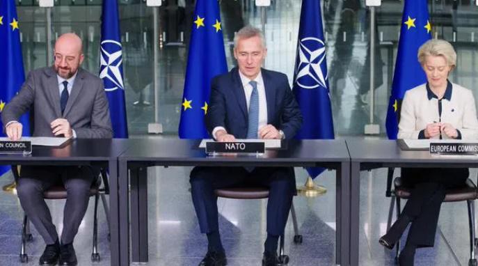 "რუსეთმა დაუყოვნებლივ უნდა შეწყვიტოს ეს ომი და დატოვოს უკრაინა" - რა წერია ნატო-ევროკავშირის თანამშრომლობის ერთობლივი დეკლარაციაში?