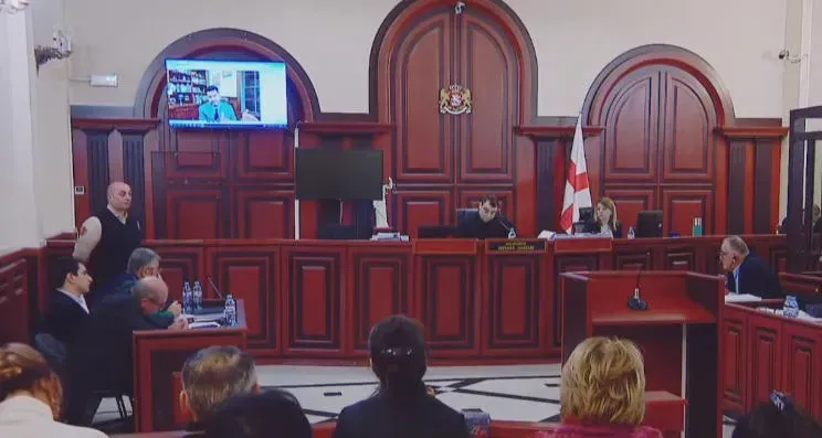 გაიკეთა თუ არა დაკავებამდე ცოტა ხნით ადრე, კუჭის დაპატარავების ოპერაცია მიხეილ სააკაშვილმა - რა თქვა სასამართლოზე უცხოელმა გასტროენტეროლოგმა