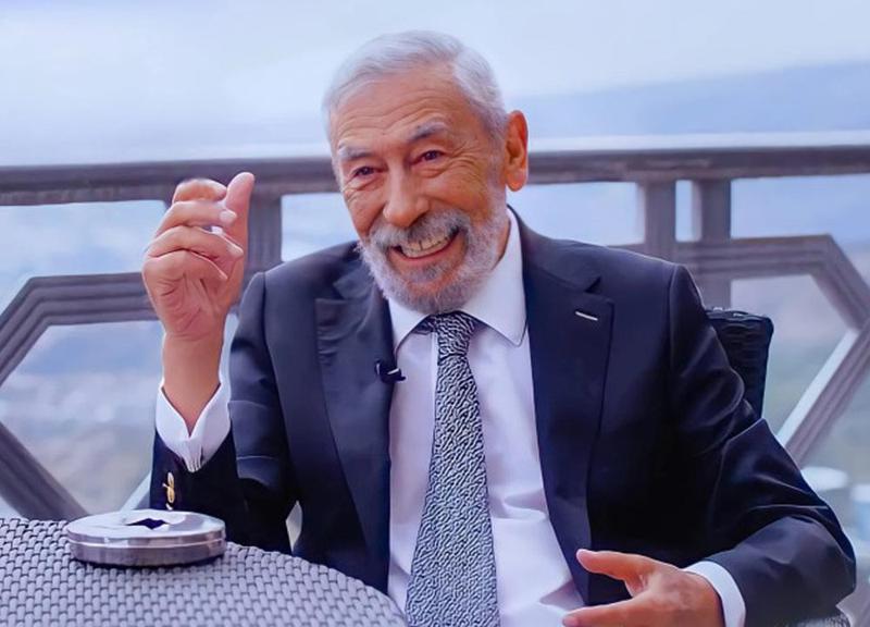 "მოდი, ჩავკიდოთ ხელი ერთმანეთს, შემოვძახოთ მრავალხმიანი სიმღერა, ავაშენოთ ქვეყანა, ნუ ვიჩხუბებთ..." - ბუბას გზა, ცხოვრების სიყვარული და უკანასკნელი სიმღერა