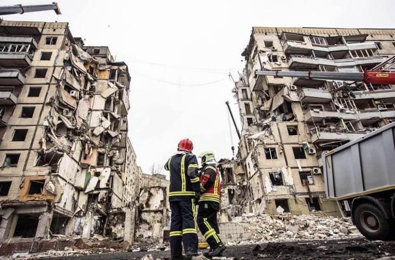 "ნუ წაიკითხავთ, თუ ნერვები წესრიგში არ გაქვთ... დნეპრში, იმ სახლში, რომელიც  ღორის შვილებმა დაბომბეს, ზაქროს ოჯახის წევრები გარდაცვლილები იპოვეს" - რას წერს გიგა მაქარაშვილი