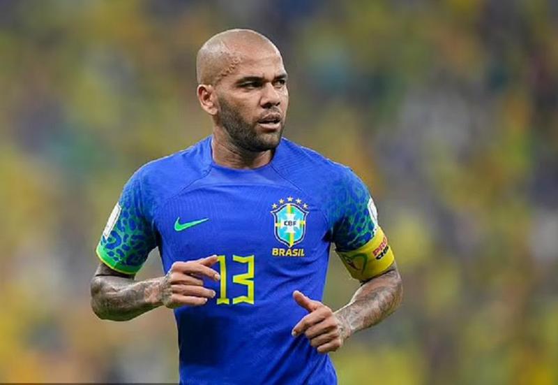 ბრაზილიელი ფეხბურთელი, დანი ალვეში დააკავეს - მას ბრალად ედება სექსუალური ძალადობა