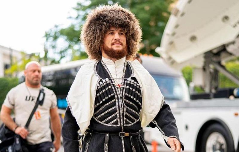 მერაბ დვალიშვილის UFC-ის  ჩემპიონობის დაკარგული შანსი? - რატომ აკრიტიკებს ქართველ მებრძოლს გულშემატკივართა ნაწილი და რა აშორებს მას სატიტულო ბრძოლასთან