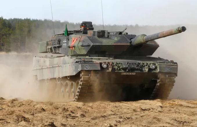 "გერმანია უკრაინას Leopard 2 ტანკებს გადასცემს" - რას წერს მედია?