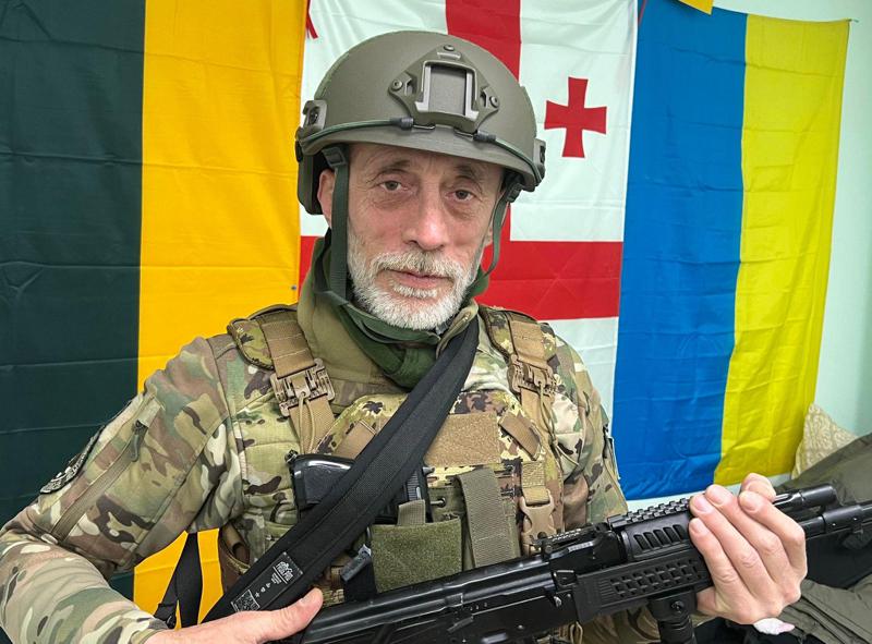 "ხელფასი აქვს ნებისმიერს, ვინც უკრაინის არმიასთან კონტრაქტს აფორმებს, მაგრამ ეს ისეთი ხელფასი არ არის, ტყვიისთვის შუბლის შეშვერად რომ ღირდეს" - ქართველი მებრძოლის ინტერვიუ ფრონტის ხაზიდან