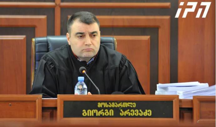 მოსამართლე, რომელმაც სააკაშვილს სასჯელი არ გადაუვადა - სკანდალური საქმეები, რომელთა ვერდიქტიც არევაძემ გამოიტანა: ღარიბაშვილის სიმამრიდან ექსპრეზიდენტამდე