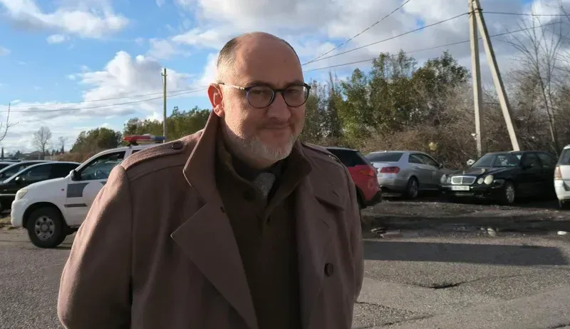 ბადრი ესებუას ადვოკატი ხვდება