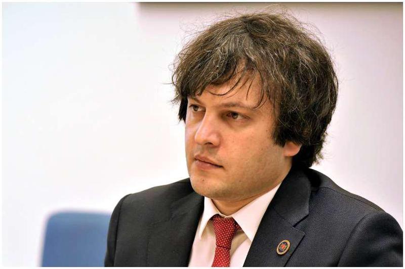 "თუ პრეზიდენტი გვარამიას შეწყალებას დათანხმდება, გამოდის, რომ რასაც გვარამია ზურაბიშვილს ეძახდა, სწორი ყოფილა" - კობახიძე