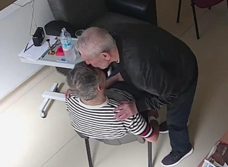 "ბუბა, მიყვარხარ და მაკლიხარ... (იმედია, იმქვეყნად ინტერნეტი კარგად მუშაობს...) - რას წერს მიხეილ სააკაშვილი ბუბა კიკაბიძეზე?