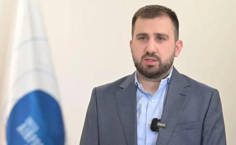 აეროპორტების გაერთიანების დირექტორი განმარტავს, თუ რა მოხდა ქუთაისის აეროპორტში, ბერლინის რეისზე, რომელიც 87 მგზავრის გარეშე შესრულდა