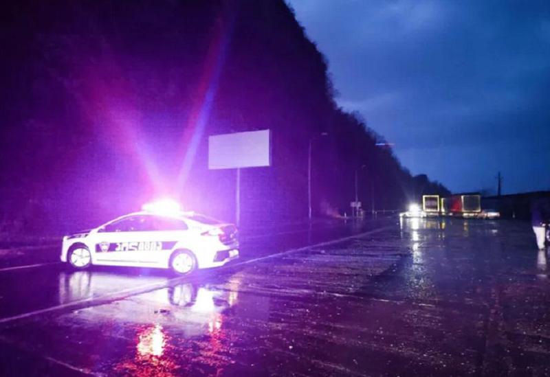 ბათუმი-სარფის ცენტრალურ გზაზე კლდე ჩამოიშალა - რა ვითარებაა ადგილზე