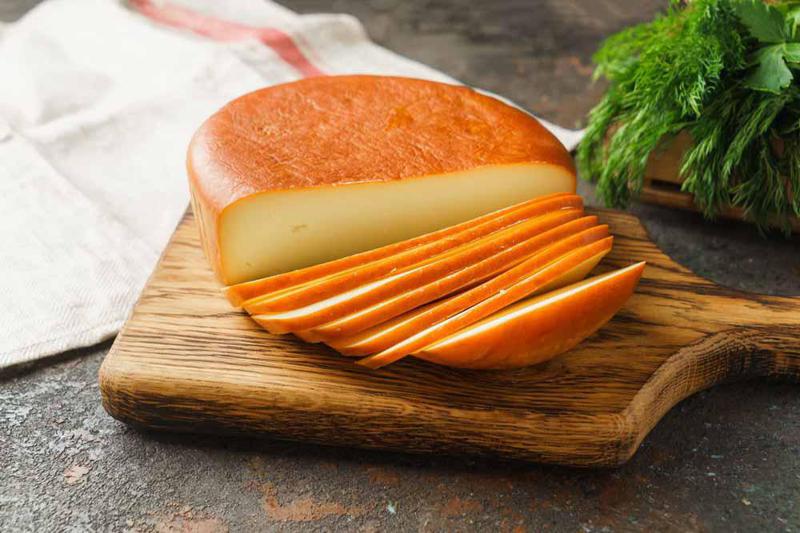 რა უპირატესობა აქვს ქარხნულ ყველს ოჯახის ყველთან შედარებით და რა განსაზღვრავს მის ხარისხს