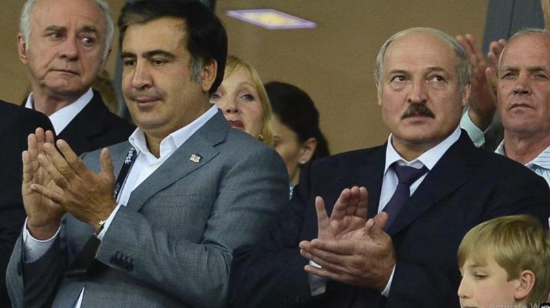 "ეს არასაკადრისად გამოიყურება" - ლუკაშენკო ასლან ბჟანიასთან შეხვედრისას, მიხეილ სააკაშვილს გამოესარჩლა