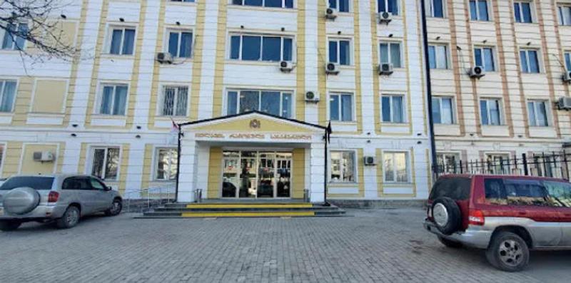 კახეთში, 2 წლის ბავშვის ჯანმრთელობის განზრახ მძიმე დაზიანებას საქმეზე დაკავებულ მამას პატიმრობა შეეფარდა