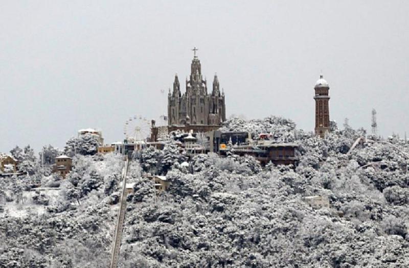 ქარიშხალი "ხულიეტა" და თოვლი ესპანეთში - ფოტოები და ვიდეო დათოვლილი ბარსელონადან