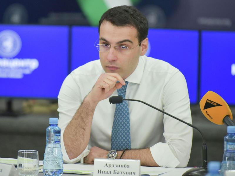 ინალ არძინბას ჩავარდნილი გეგმა: "არადა ფრთების გასაშლელად ემზადებოდა,  რუსეთიდან კადრები მოიხმო... ფსონი კი ისევ ასაკოვან ბჟანიაზე დაიდო"