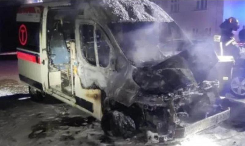 პოლონეთში 35 წლის მამაკაცი დააკავეს, რომელიც უკრაინისთვის განკუთვნილი სასწრაფო სამედიცინო დახმარების მანქანებისთვის განზრახ ცეცხლის წაკიდებაშია ეჭვმიტანილი