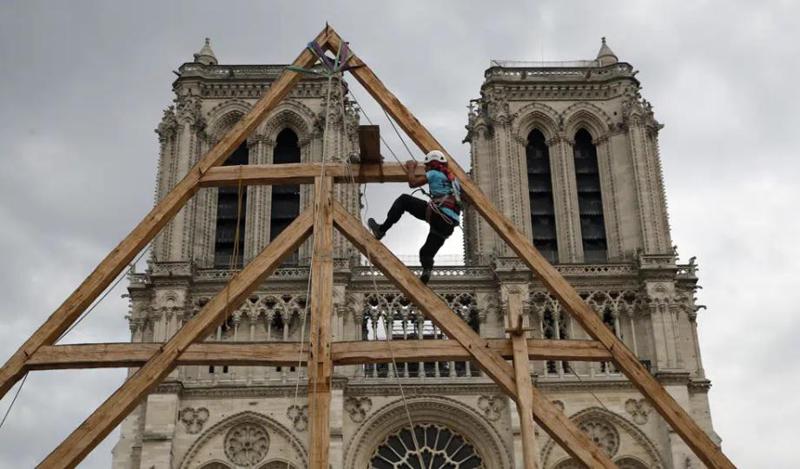 პარიზის ღვთისმშობლის ტაძარი ძველ იერსახეს იბრუნებს და 2024 წელს გაიხსნება - როგორია ის ახლა (ფოტოები)