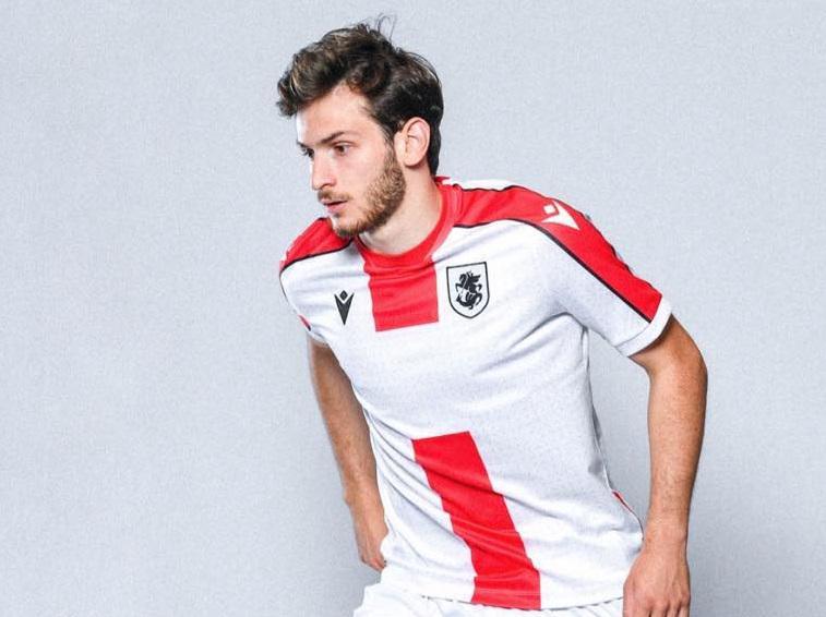 "საქართველოს მომავალი ევროპაშია" - რას წერს ხვიჩა კვარაცხელია?