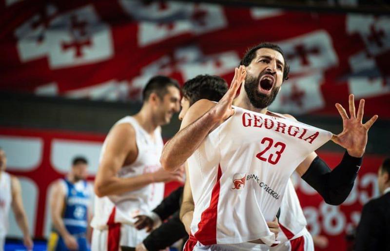 "მე ვარ ქართველი და მაშასადამე ვარ ევროპელი" - რას წერს თორნიკე შენგელია?