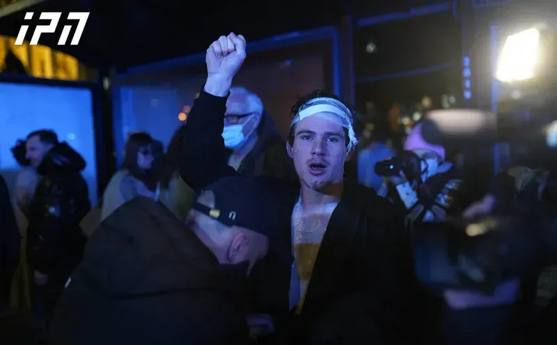 სასწრაფო დახმარების სამსახურის ინფორმაციით, დაშავებულთა ნაწილი საავადმყოფოებშია გადაყვანილი, ნაწილს კი დახმარება ადგილზე უტარდება