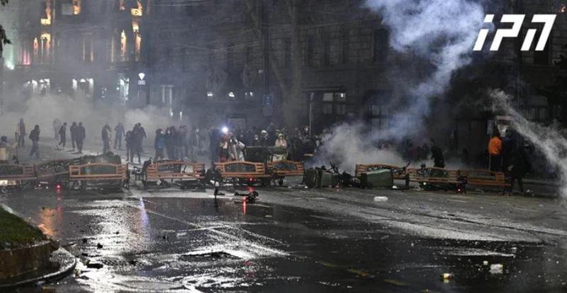 "უკვე სათვალავი ამერია მერამდენედ გვარბევენ" - სპეცრაზმი რუსთაველის გამზირზე ისევ პროტესტანტთა დაშლას ცდილობს