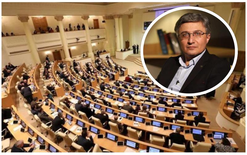 "კანონპროექტის ასე გაწვევა არ ხდება... სავარაუდოდ, ეს არის დროის მოგება და არა უარის თქმა რუსულ კანონზე" - რა განმარტებას აკეთებს იურისტი პროცედურებთან დაკავშირებით?