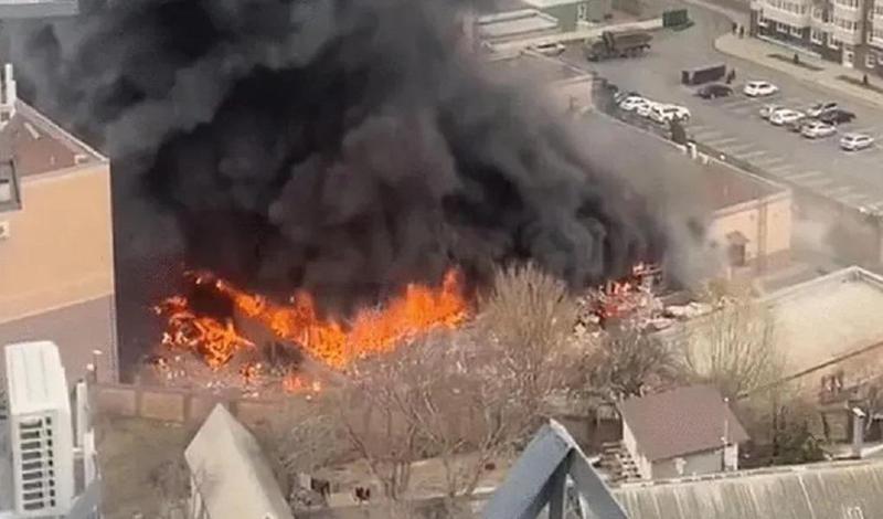 როსტოვში ეფ-ეს-ბეს შენობის ტერიტორიაზე ხანძარია