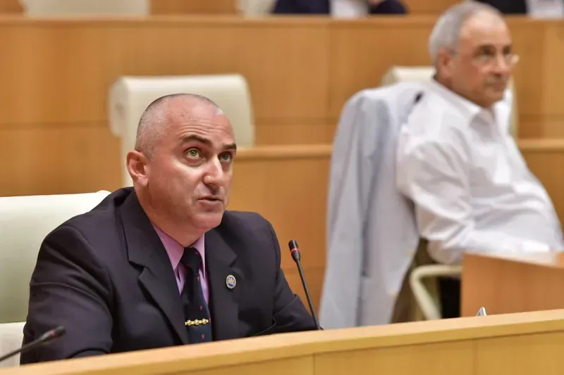 "ვფიქრობ, საპარლამენტო ცხოვრებისთვის არ აღმოვჩნდი მზად...  ჩემი პირადი სურვილია, რომ დავტოვო მანდატი" - ვლადიმერ ჩაჩიბაია