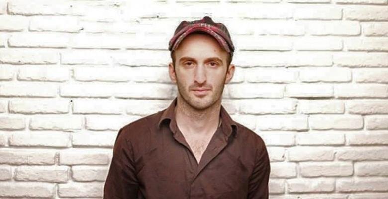 "მე და ტურიკას არც სალამი შეგვიწყვიტავს ქეთი დუმბაძისთვის, არც ელისო ბოლქვაძის "იუნესკოს წერილზე" მოგვიწერია ხელი, მაგრამ ტროლ-ბოტების ძირითადი სამიზნე  სწორედ ჩვენ ვიყავით" -  გიორგი კეკელიძე