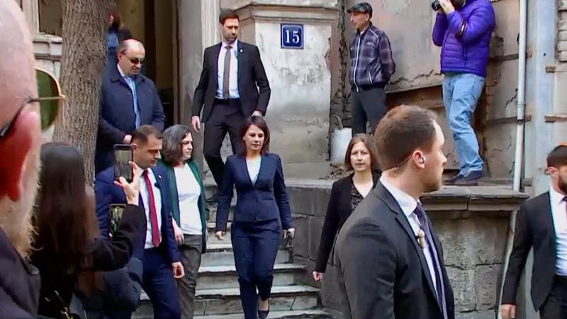 ანალენა ბერბოკმა ოფიციალური ვიზიტი არასამთავრობო ორგანიზაციებთან შეხვედრით დაიწყო:  "ეს მნიშვნელოვანი გზავნილია"