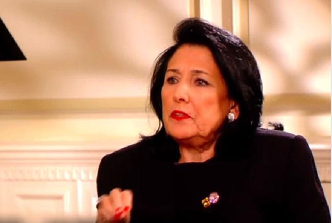 "ხელისუფლებას აფიქრებს მომავალი არჩევნები... ყველაზე ნაღდი იქნება მომავალი გამარჯვებისთვის, რომ მათ მოიპოვონ ევროკავშირის კანდიდატის სტატუსი" - სალომე ზურაბიშვილი