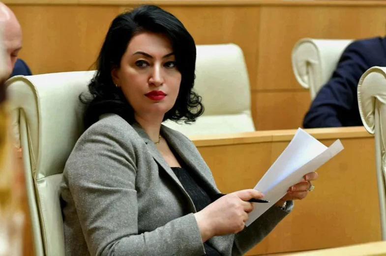 "გვახსოვს ადამიანის უფლებების ფეხქვეშ გათელვა... სისტემის შემქმნელი სააკაშვილი იყო და  თურმე, დემოკრატიისთვის ბრძოლაში "ჯილდოს იმსახურებს" - გრეტა წიწავა