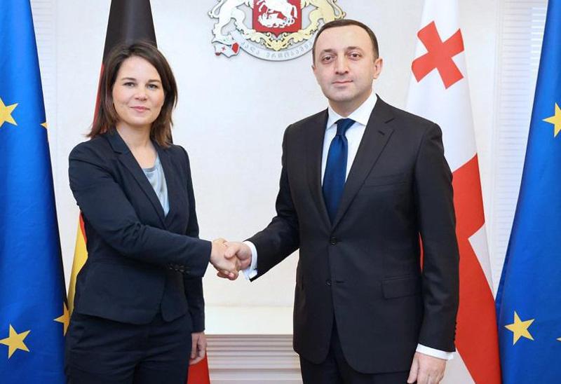 "აქ "ფრანკლინის კლუბს" ერჩიან, ამ დროს მათი შვილები ფრანკლინის დაარსებულ წამყვან უნივერსიტეტში სწავლობენ" - რატომ ჩამოვიდა ბერბოკი და რით აიხსნება დასავლეთისადმი ხელისუფლების დამოკიდებულება?