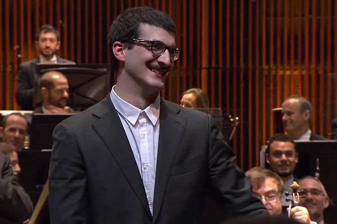 "საერთაშორისო პუბლიკა მხოლოდ მას წამოუდგა ფეხზე" - გიორგი გიგაშვილმა რუბინშტეინის საერთაშორისო კონკურსზე მეორე ადგილი დაიკავა: რას წერს პიანისტი?