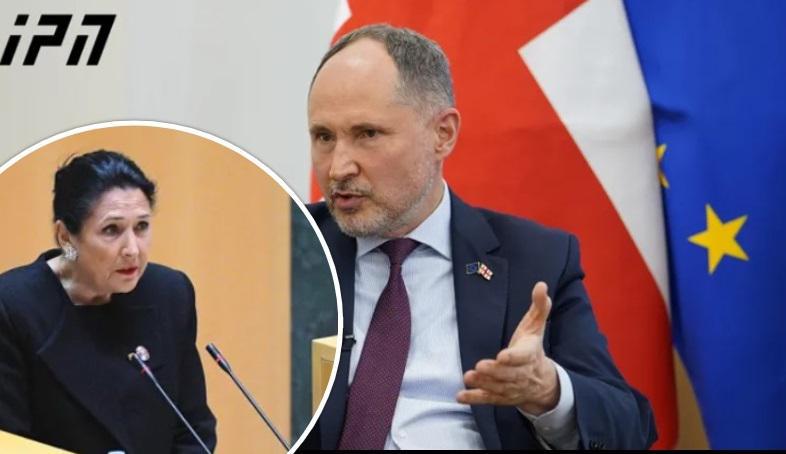 "ევროკავშირს არასდროს მოუთხოვია "მეორე ფრონტის“ გახსნა, ეს, უბრალოდ, აბსურდია..."  - რას აცხადებს ევროკავშირის ელჩი და როგორ აფასებს პრეზიდენტის საპარლამენტო გამოსვლას?