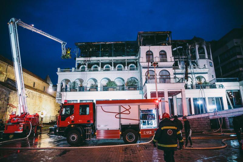 "ხანძართან დაკავშირებით ვრცელდება მრავალი გადაუმოწმებელი ინფორმაცია..." - რა განცხადებას ავრცელებს "ამბასადორი ჯგუფი"?