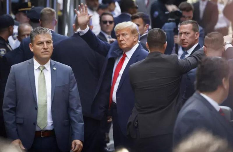 დასავლური მედიის ინფორმაციით, დონალდ ტრამპი დააკავეს