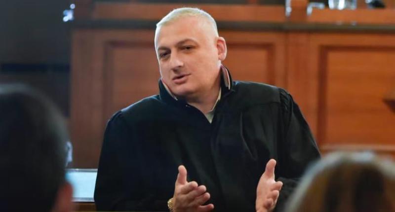 "იმედია მეც დამასანქცირებთ! დიდი ხანია, რაც ვიეტნამში ქალებს და ბავშვებს ქიმიური იარაღით აღარ წამლავთ ბატონო ბლინკენ!?" - მოსამართლე ვლადიმერ კაკაბაძე