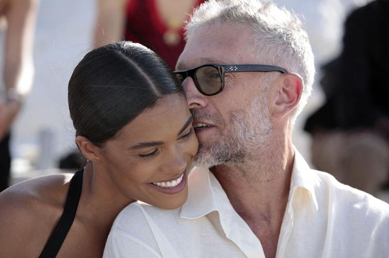 "ტინას გული ძალიან სტკივა" - ვენსან კასელი და ტინა კუნაკი ერთმანეთს დაშორდნენ? - რას წერს მედია ვარსკვლავურ წყვილზე