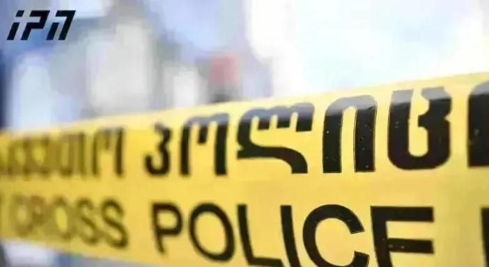 "გაუპატიურების შესახებ გოგონამ მეგობარს უამბო" - ბათუმში მომხდარი საზარელი დანაშაული: 13 წლის მოზარდზე ძალადობისთვის მამა დააკავეს