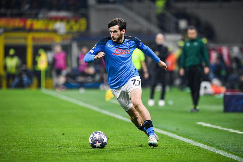 ხვიჩა კვარაცხელიამ ვარჯიშზე მცირე დაზიანება მიიღო - რას წერს იტალიური მედია