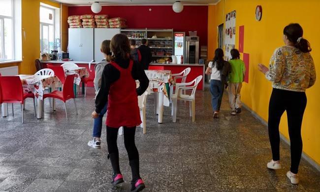 საქართველოში მოსწავლეთა 35% არასდროს იკვებება სკოლის პერიოდში - რა სახელდება ამის მიზეზად?