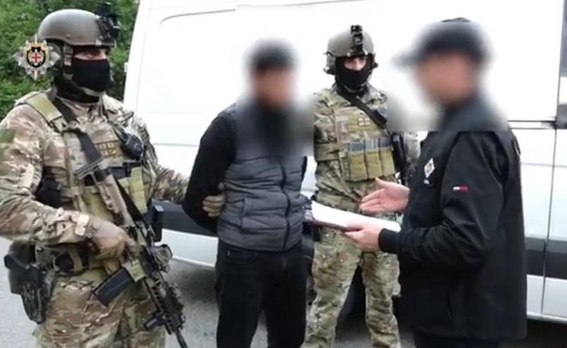 დაკავებულია "ისლამური სახელმწიფოს" ერთ-ერთი დაჯგუფების მეთაური მალხაზ პაქსაშვილი - რა ინფორმაციასა და კადრებს აქვეყნებს სუს-ი?