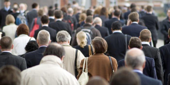 "ხელისუფლების წარმომადგენლებმა ანტიდასავლური რიტორიკა ძალიან უხეშად გამოიყენეს და ხალხს, უბრალოდ, შეეშინდა" - რას აჩვენებს IRI-ის  მორიგი კვლევა