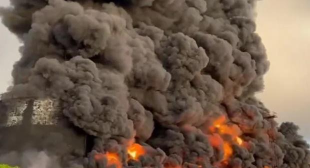 ოკუპირებულ სევასტოპოლში ნავთობის საცავი იწვის