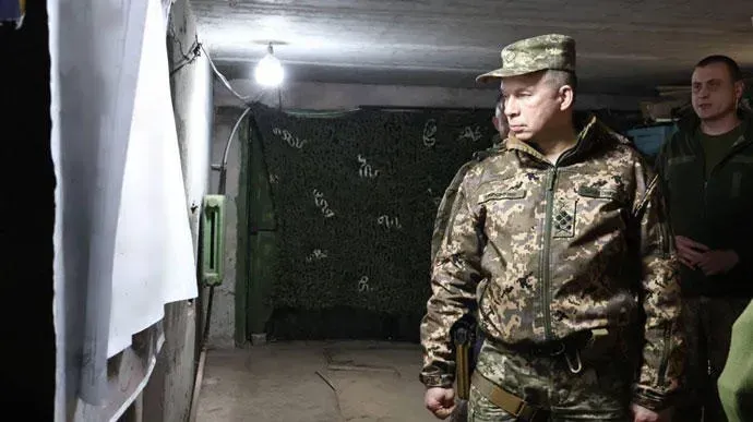 "უკრაინელებმა ბახმუტში მტერი აიძულეს, ზოგიერთი პოზიცია დაეტოვებინა" - უკრაინის სახმელეთო ძალების მეთაური